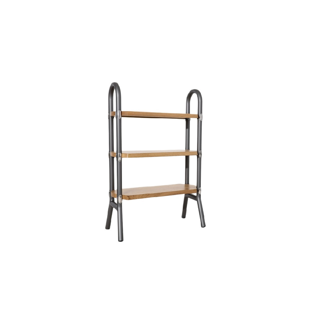 Eenvoudige houten open boekenkast met metalen frame